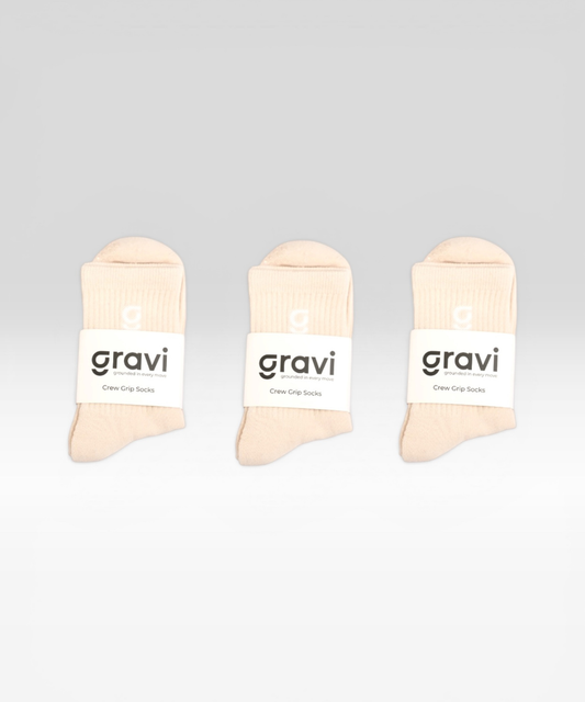 3x cream crew gravi grip socks with white 'g' jacquard knitting